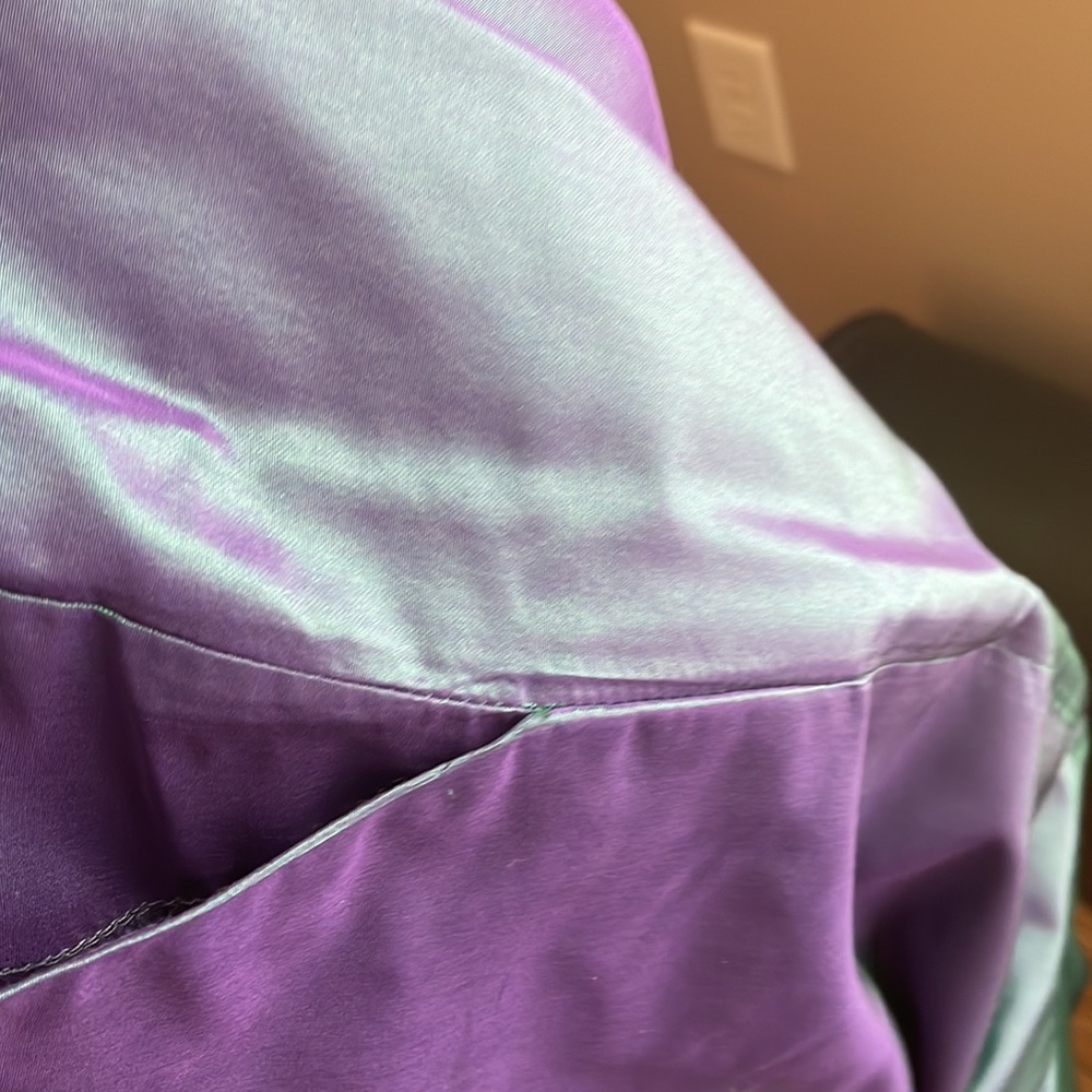 🎄Iridescent wide leg 100% silk pants. Size 4 🎁 - Picture 9 of 9